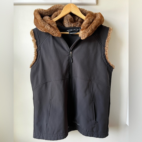 MARMOT Furlong Softshell Vest Faux Fur Vegan Hooded Full Zip‎ Mobwife Black XL - Picture 1 of 9